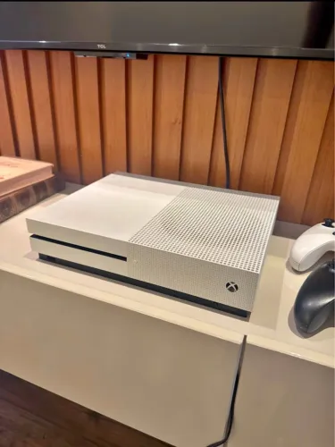 Xbox One S - FC 2026 + Game Pass