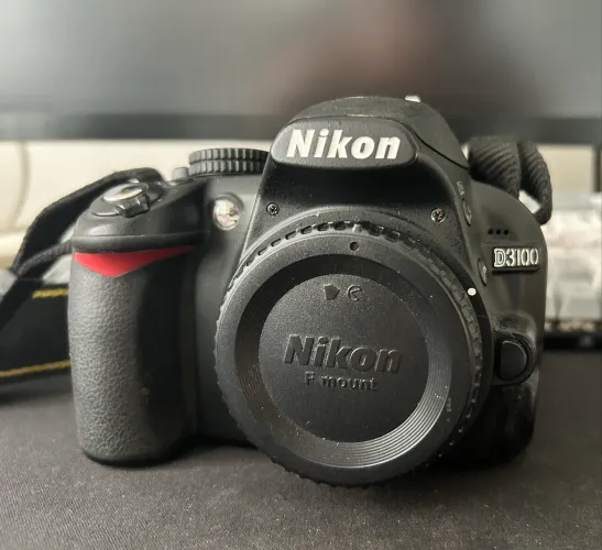 Câmera Nikon D3100