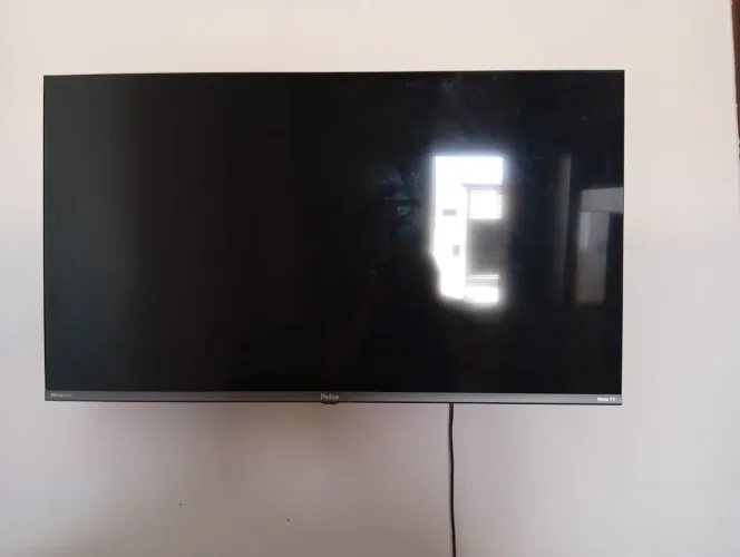 Smart TV Philco 40" Full HD Roku TV - Excelente Estado