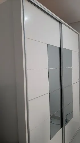 Roupeiro Branco 2 Portas de Correr com Espelhos - Rudnick