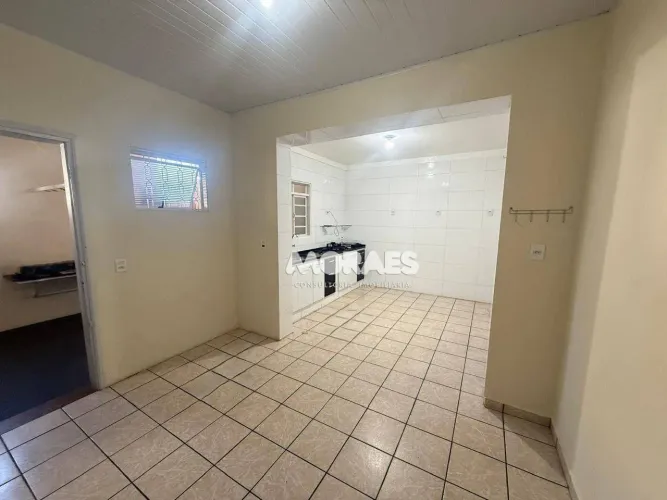 Casa com 2 quartos, 80 m² - venda por R$ 750.000 ou aluguel por R$ 1.405/mês - Centro - Ba