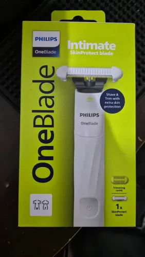 Barbeador e aparador philips intimate novo