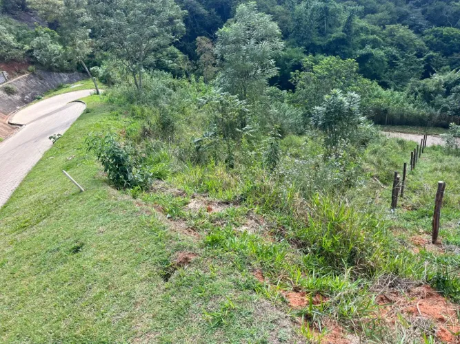 Vendo ou troco terreno em Itaipava
