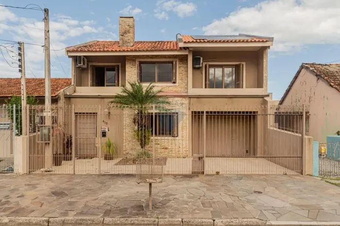 Casa Completa com Área Gourmet Integrada, Piscina e Energia Solar nas Três Vendas