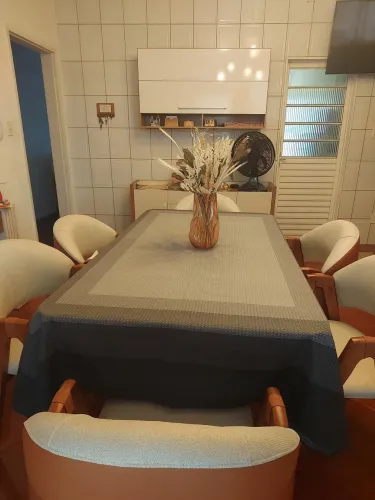 Toalha de mesa limpa fácil Karsten 2,10x1,40 cinza degradê 52% Algodão/ 48% Poliéster