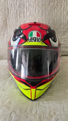Agv  vendo capacete 