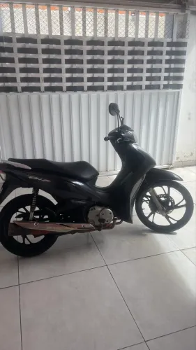 Biz 125 EX, ano 2020 já licenciada 
