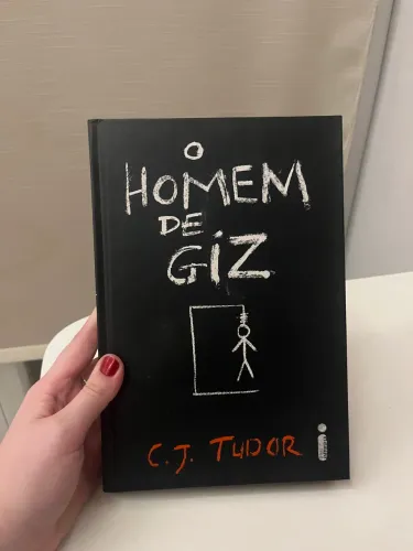 Livro O Homem de Giz - C. J. Tudor