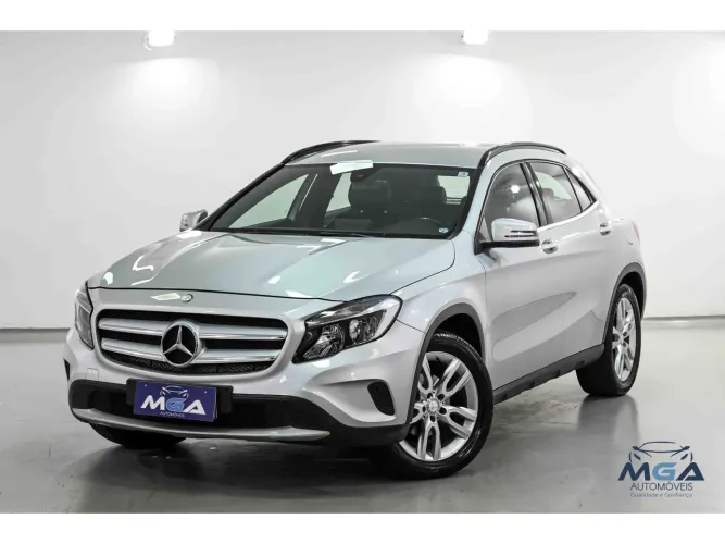 Mercedes-Benz GLA 200 Adv. 1.6/1.6 TB 16V Flex Aut. 2016