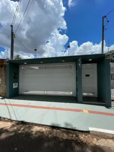 3 quartos, sendo 1 suíte com closet