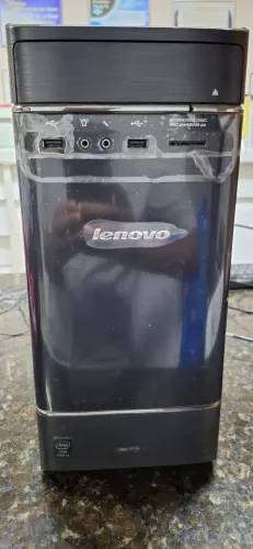 Desktop lenovo. Processador i3, HD 240, 8GB de RAM 