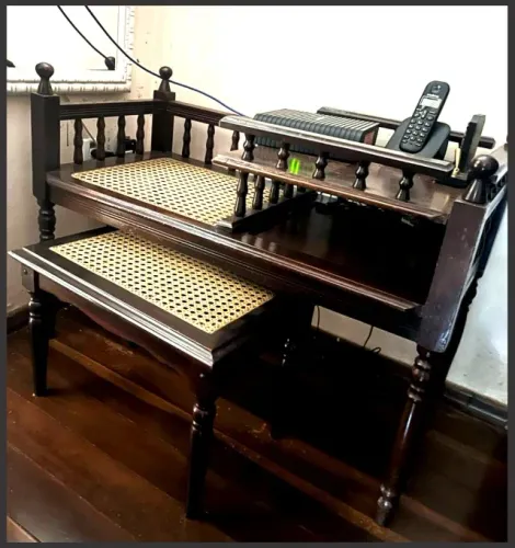Mesa fofoqueira - mesa telefone antiga