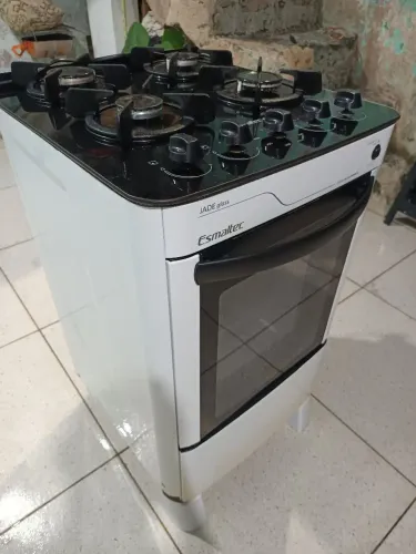 Fogão Esmaltec semi-novo