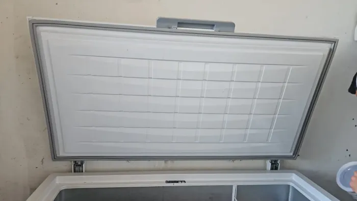 Freezer Electrolux 513L uma porta inverter HI550T