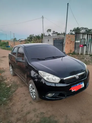 Fiat Grand Siena Attrac. 1.4 EVO F.flex 8V 2013