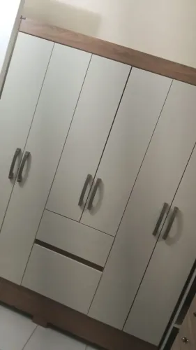 Armário semi novo em perfeito estado