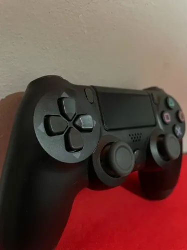 Controle PS4 seminovo 