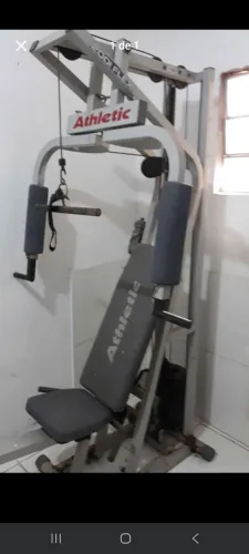 Estação de musculação marca athetic
