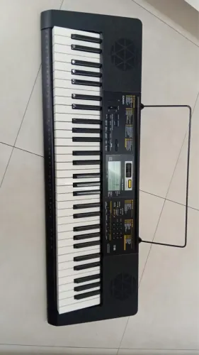 Casio CTK-2400,
