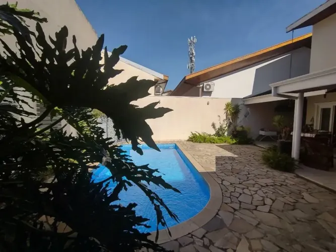 Sobrado com 6 dormitórios à venda, 420 m² por R$ 1.800.000,00 - Urbanova - São José dos Ca