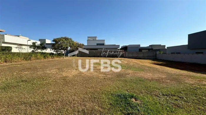 Lote no Portal do Sol Green