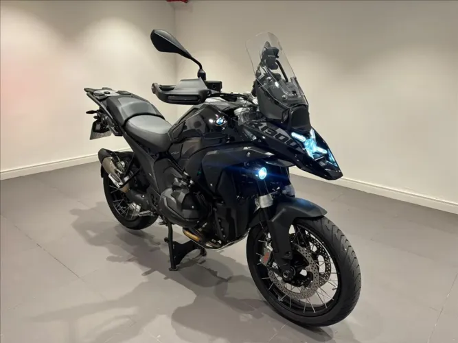 BMW R 1300 GS TRIPLE BLACK