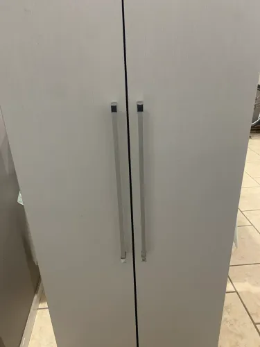 Roupeiro branco reforçado compacto 