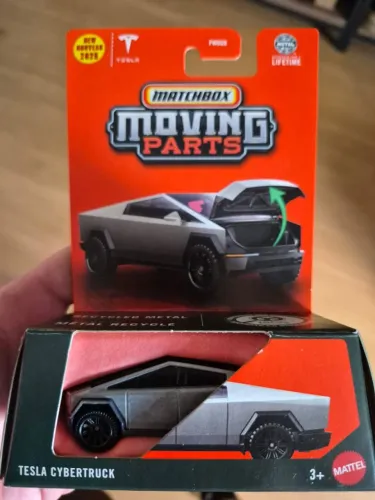 Cybertruck MatchBox Moving Parts Novo