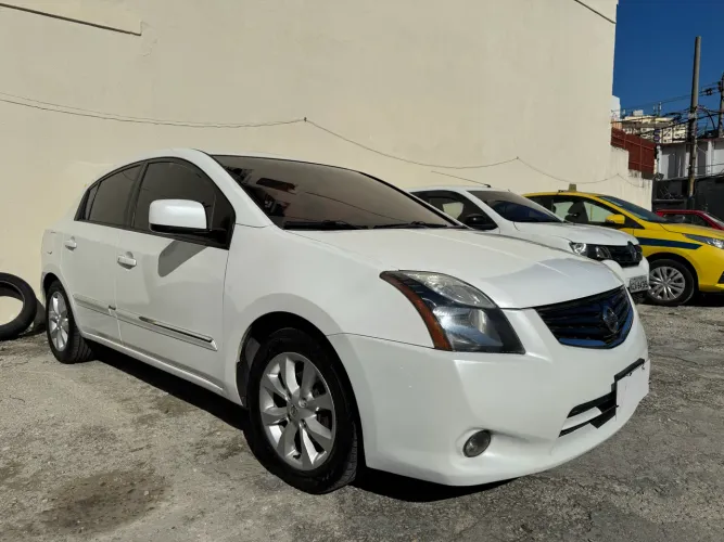 Nissan Sentra SL 2.0/ 2.0 Flex Fuel 16V Aut. 2013