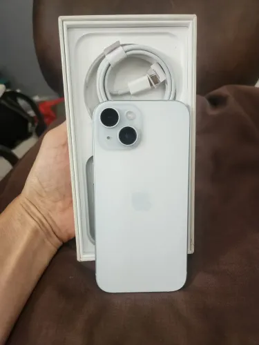 iPhone 15 128 GB na caixa com acessórios de bateria 100% garantia Apple 10/26
