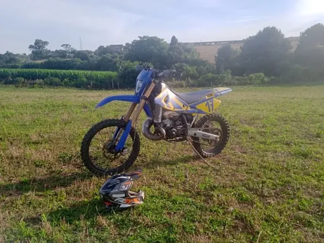 Husqvarna wr250 