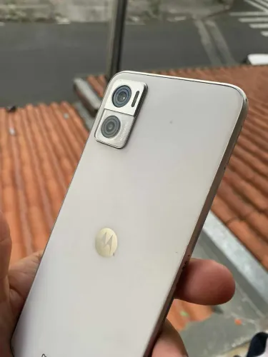 Moto e22 impecável