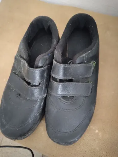 Tenis molequinho
