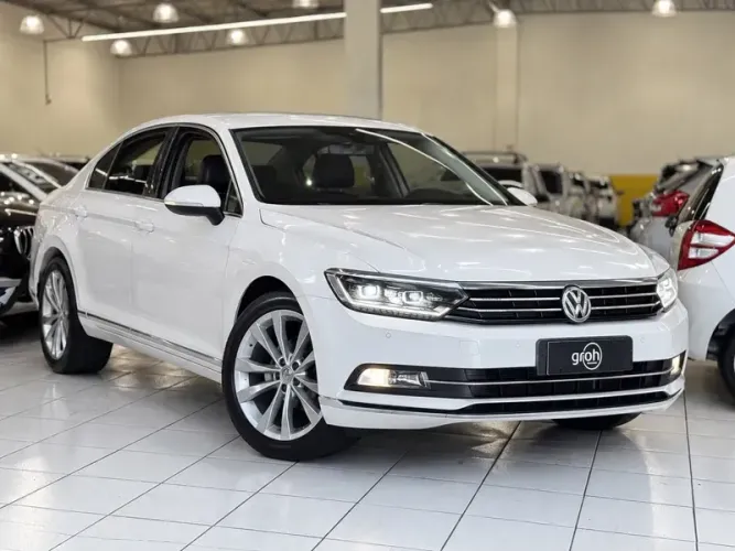 Volkswagen Passat Highline 2.0 TSI 220cv Tip. 2018