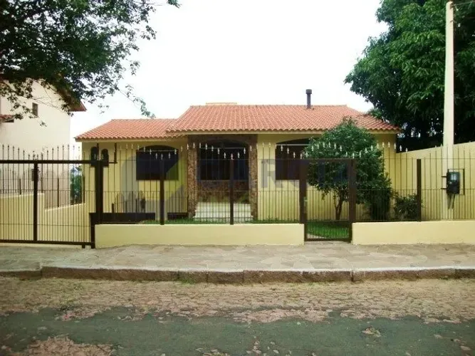 Casas para locação com 4 Dormitório(s) - Sarandi