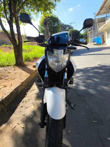 LEIA ANÚNCIO COM CARINHO 