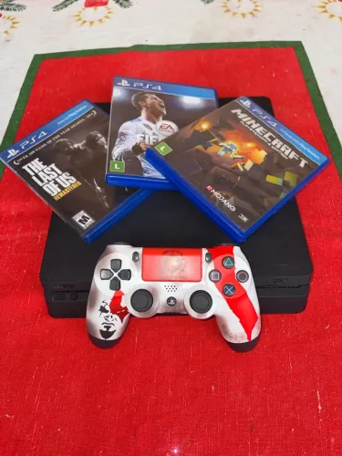 PlayStation 4 slim 1tera