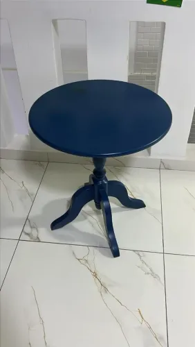 Mesinha de madeira azul