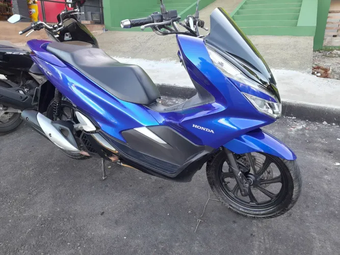 Pcx 2022 automática muito prática e gostosa de pilotar 