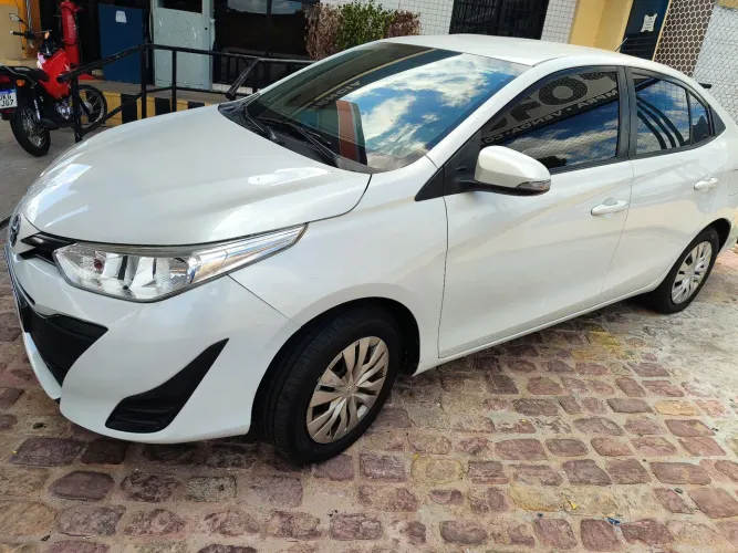 Toyota Yaris XL Sedan 1.5 Flex 16V 4P Aut. 2021