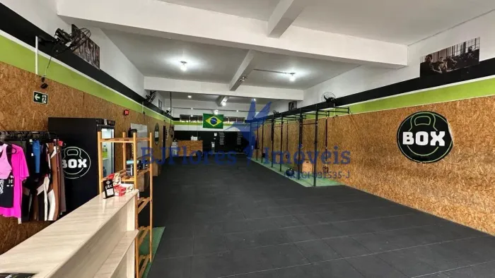 Salão comercial com 419m² a venda no bairro Pq. Oratório em Santo André