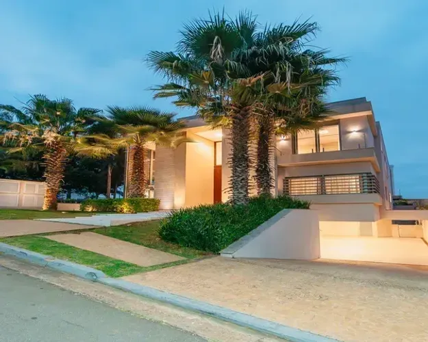 Casa à venda em condomínio fechado no Alphaville Residencial Um em Barueri - SP
