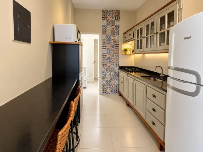 Apartamento a venda com 02 dormitórios no bairro Capoeiras - Florianópolis/SC
