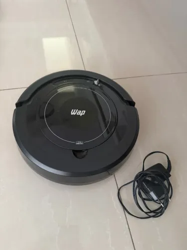 Robô aspirador wap w100 (precisa trocar a bateria)