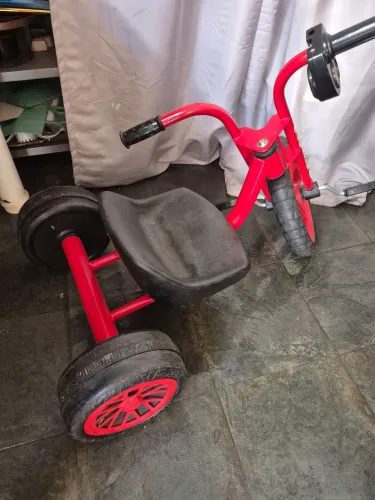 Triciclo infantil