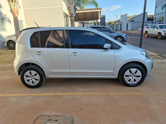 Volkswagen Up! Move 1.0 Total Flex 12V 5P 2015