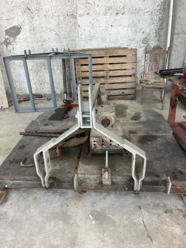 Trator Massey Ferguson + implementos