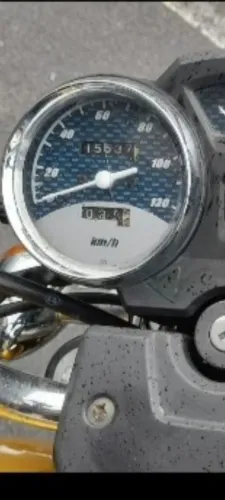 Moto Funcionando perfeitamente, documentos em dia, mais informações só vendo .Ok