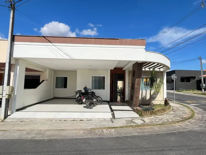 Alugo casa 3/4 cond. fechado. (última unidade)