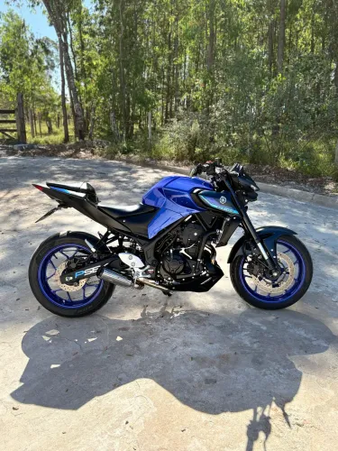 Vende-se moto conservadíssima!